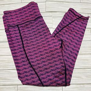 VINEYARD VINES ETCHED WHALE TAIL CROPPED PINK ATHLETIC WORKOUT LEGGINS LARGE